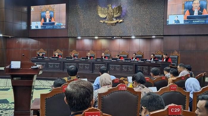 Mahkamah Konstitusi (MK) menggelar sidang pembacaan sejumlah putusan di Ruang Sidang Utama MK, Jakarta, Kamis (28/8/2025). (Tribunnews.com/ Mario Christian Sumampow)