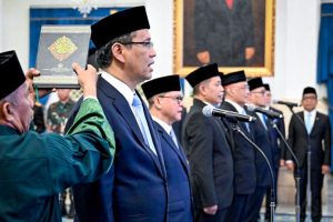 Presiden Prabowo Subianto melantik empat jabatan menteri dan satu wakil menteri Kabinet Merah Putih sisa masa jabatan 2024-2029 di Istana Negara, Jakarta, pada Senin, 8 September 2025. (Foto: BPMI Setpres)