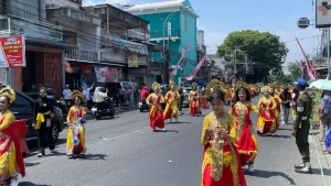 Ilustrasi karnaval di Kelurahan Dinoyo. Foto : (Radar Malang/Andika Satria Perdana