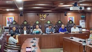 Polda Metro jaya dan Bank Mandiri sepakat mengaktifkan kembali rekening milik Koordinator Aliansi Masyarakat Pati Bersatu (AMPB) Supriyono alias Botok yang sempat diblokir (Antara)