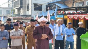 Salat Istisqa diikuti jajaran PWI Kaltim bersama wartawan dan Wakil Wali Kota Samarinda Saefuddin Zuhri (Hy/Kaltimkita.com)
